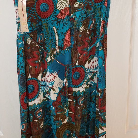 Women's dress - Picture 4 of 8